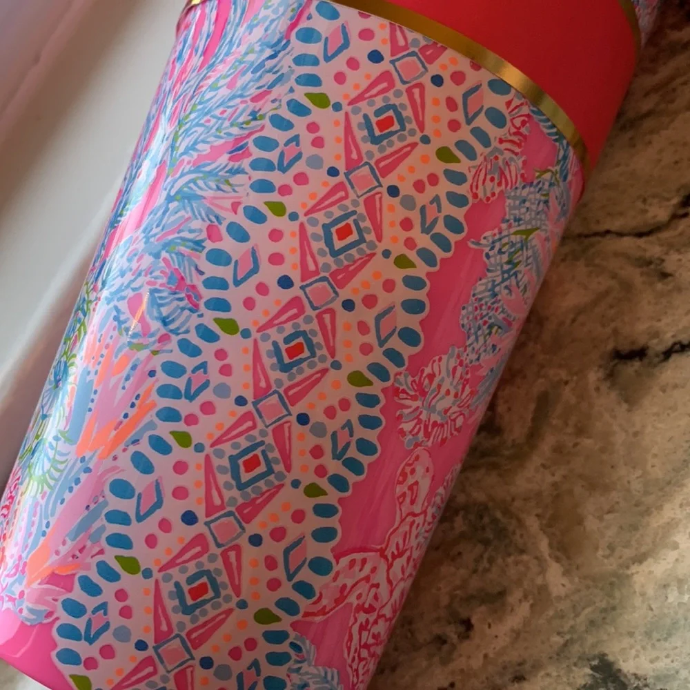Brand New with Tags Lilly Pulitzer Insulated Tumbler w/ straw in Seaing Things - Picture 7 of 7